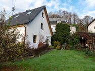 Gemütliches Zuhause mit zusätzlichen Bauplatz - Hennef (Sieg)