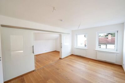 2021 sanierte Innenstadtwohnung mit 2,5-Zimmern und Garage