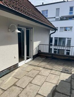 Wunderschöne 3 Zimmer-Maisonette-Wohnung mit großer Dachterrasse! - Singen (Hohentwiel)