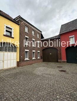 Ehemaliger Vierkanthof in zentraler Lage von Hückelhoven-Doveren - Hückelhoven