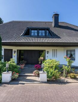 Herrschaftliche Villa in Bestlage - Luxus, Privatsphäre und zeitlose Eleganz - Brüggen (Burggemeinde)