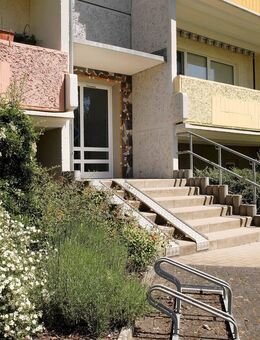3-Raumwohnung mit Balkon in der 2.Etage! - Neubrandenburg