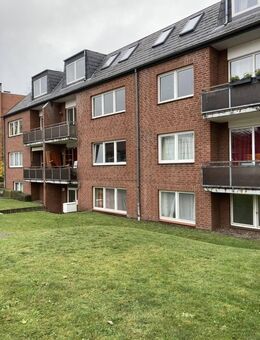 Norderstedt! 3 Zimmer! Renoviert! Einbauküche! Balkon! Tiefgaragenstellplatz! - Norderstedt