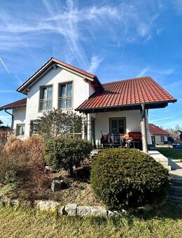 Sonnig - Familienfreundlich - Gepflegtes Einfamilienhaus nähe Pilsting - Pilsting