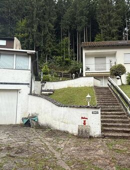Sehr schönes ruhig gelegenes Ein- Zweifamilienhaus in Waldnähe - Rodalben
