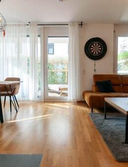 Neustadt - unerwartet ruhig gelegene 3-Zimmer-Wohnung mit Terrasse und Einbauküche - Dresden