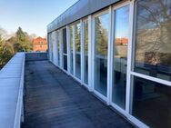Lebensqualität am Wall: Hochwertig ausgestattete Dachgeschosswohnung über 2 Ebenen im gepfl. MFH mit Aufzug - Coesfeld
