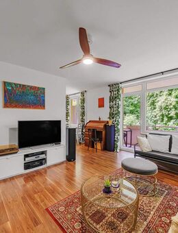 Energetisch saniert und kurzfristig bezugsfrei! 2,5-Zimmer-Wohnung im Grünen - München