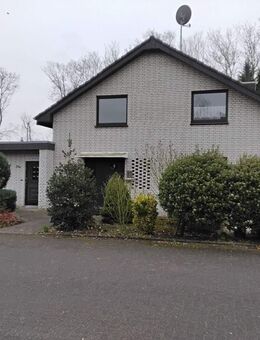 Freistehendes Einfamilienhaus mit ebenerdiger Einliegerwohnung in ruhiger Wohnlage von Gronau-West - Gronau (Westfalen)