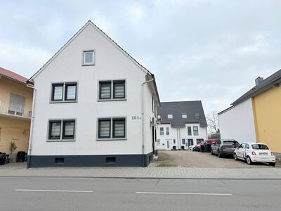 *Luxuriöses und kernsaniertes EFH mit Stil und Stellplatz*