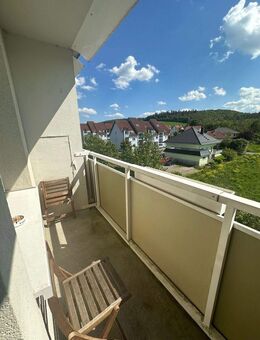 Einzugsfertige, renovierte 1-Raum-Wohnung mit Balkon! - Kranichfeld