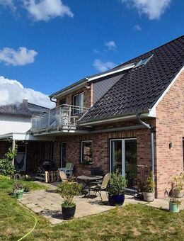 Neuwertiges Einfamilienhaus (KfW 55) inkl. Einliegerwohnung mit traumhaftem Blick über die Wiesen - Ottersberg