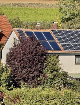 Hier wohnt das Glück - charmantes Familienhaus mit Gartenparadies in Leoprechting - Regensburg