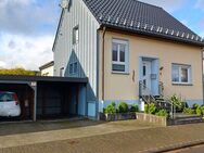 Perfekt gepflegtes, barrierefreies Wohnhaus mit Einliegerwohnung, Doppelcarport und Garten in Feusdorf - Feusdorf