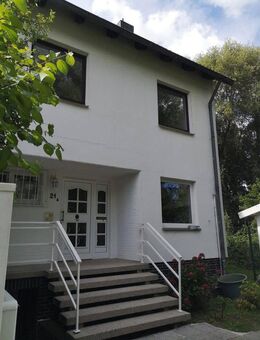 Renoviertes Reihenendhaus mit EBK in Hannover-Ledeburg - Hannover