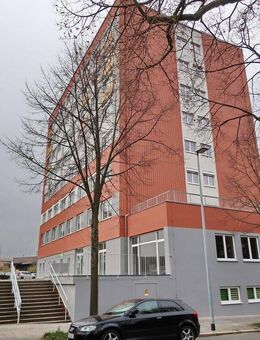 Rollstuhl-Wohnung mit toller Aussicht Einkommensstufe 1 - Hof