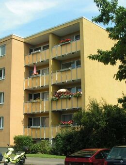 Für Sie modernisiert: Gemütliche 1,5 Zimmerwohnung mit Balkon - Langenhagen