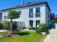 Einfamilienhaus mit Einliegerwohnung ab Oktober 2024 zu vermieten! - Gundelsheim (Bayern)
