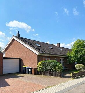 Charmantes sehr gepflegtes Einfamilienhaus mit schönem Garten in ruhiger guter Lage in Rendsburg,