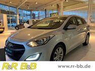 Hyundai i30, 1.4 cw Trend ALLWETTER, Jahr 2014 - Soest