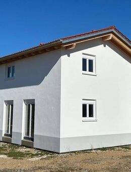 *** Schlüsselfertig oder als Ausbauhaus: Ökologisches EFH mit Carport im Unterallgäu / Haus und Grundstück *** - Boos (Bayern)