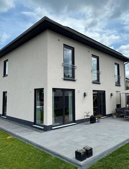 Keine Käuferprovision! Kaufen Sie ab € 1.849,- mtl.* / Top modernes EFH ! Wie aus dem Bilderbuch ! - Erlenbach (Main)