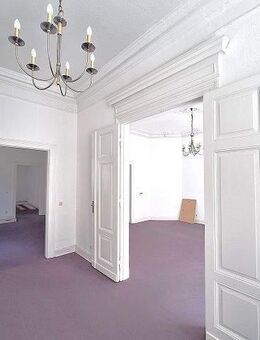 Imposante Neorenaissance-Stadtvilla mit 7 Wohnungen und einer Gewerbefläche in bester Altstadtlage! - Lübeck