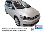 VW Touran, 2.0 TDI CL V, Jahr 2024 - Berlin