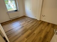 Schöne zwei Zimmer Erdgeschoßwohnung mit top Innenausstattung ohne Balkon - Regensburg