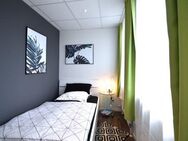 1-Zimmer-Penthouse-Wohnung, komplett ausgestattet, zentral in Niederrad - Frankfurt (Main)