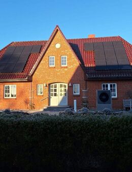 Modernisierte Mietwohnung mit Blick auf den NOK - Westerrönfeld