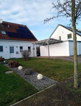 Traumhafte Doppelhaushälfte - frisch saniert & energieeffizient durch Wärmepumpe und PV Anlage - Bad Fallingbostel