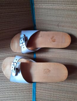 Weiße Sandalette mit Holzabsatz in Größe 40 - Nürnberg