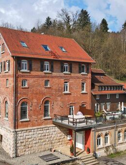 Historie trifft Moderne: Traumhafte 3-Zimmer-Loftwohnung im sanierten Denkmal - Schwäbisch Gmünd