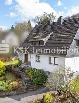 Zweifamilienhaus inkl. separatem Baugrundstück und toller Aussicht in beliebter Lage Nähe Lindlar! - Gummersbach