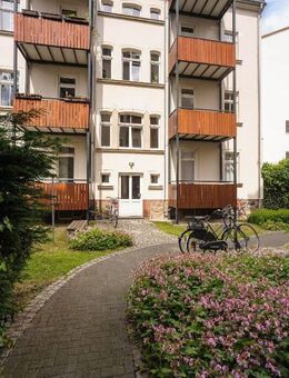 Charmante 2-Zimmer-Wohnung mit Balkon zum ruhigen Hinterhof - Leipzig
