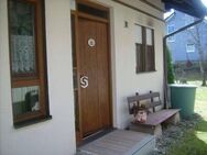 Wohnhaus mit 2 Garagen und PKW-Stellplatz in Loßurg.- Betzweiler! - Loßburg