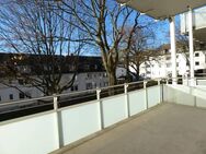 *** Helle und moderne 2-Zi-Wohnung mit Balkon und zusätzlichen Raum in der Mansarde sucht neuen Mieter *** - Essen