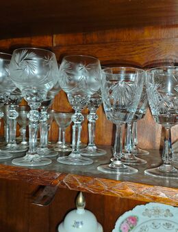 Antike Kristallgläser und Porzellan zu verkaufen - Itzehoe