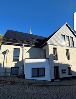 SCHADE HAUSVERWALTUNG - Hochwertig sanierte 3-Zimmerwohnung im Herzen von Herscheid! - Herscheid
