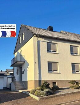 Schönes 1 bis 2 Familienhaus in Sankt Ingbert mit Garage und Garten - Sankt Ingbert