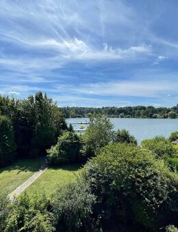 Wohnen mit Blick auf dem Möllner Schulsee: 2-Zimmer Wohnung mit Einbauküche und Balkon zu vermieten - Mölln (Schleswig-Holstein)