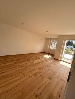 Tolle 2-Zimmer Wohnung in exklusiver Stadtlage in 94469 Deggendorf - Deggendorf