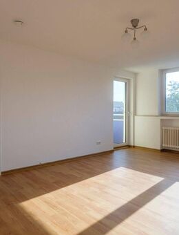 ** SCHNELL ZUGREIFEN ** Wunderschöne 3-ZWG im EG mit Loggia - Wesel