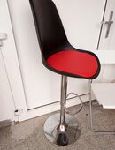 Barhocker-Sonder-Messe-Modell, neuwertig, ( zur Zeit noch 3 Stck. vorh. ) in 84359