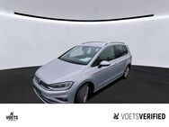 VW Golf Sportsvan, 2.0 TDI VII Highline Rear-View, Jahr 2019 - Braunschweig