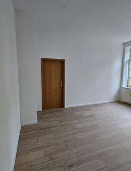 Frisch renovierte 2-Zimmer-Hochpaterrewohnung in Bad Langensalza - Bad Langensalza