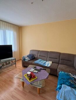 Helle 3-Zimmer-Wohnung mit Balkon mit über 5% Rendite, im grünen Bremen-Osterholz - Bremen