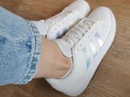 Schuhe, Socken, Strümpfe und Strumpfhosen für Liebhaber - Oldenburg