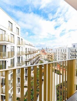 Lichtdurchflutete Eleganz: Großzügige 2-Zi.-Wohnung auf 62m² mit Balkon und neuer Einbauküche - Dresden